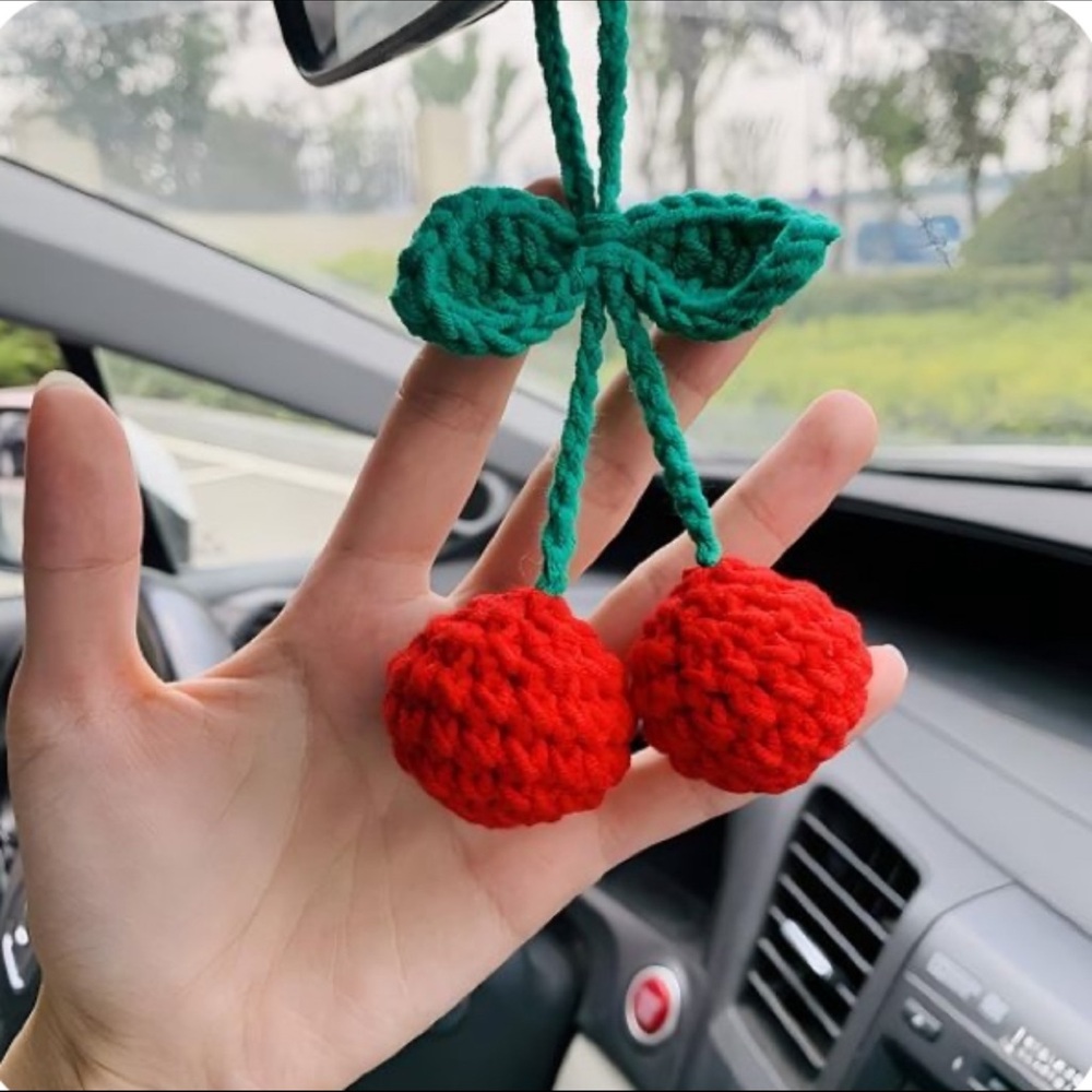 🍒 Crochet Cherry Keychain! 🍒#crochet #cherrypurse #cherry #crochets